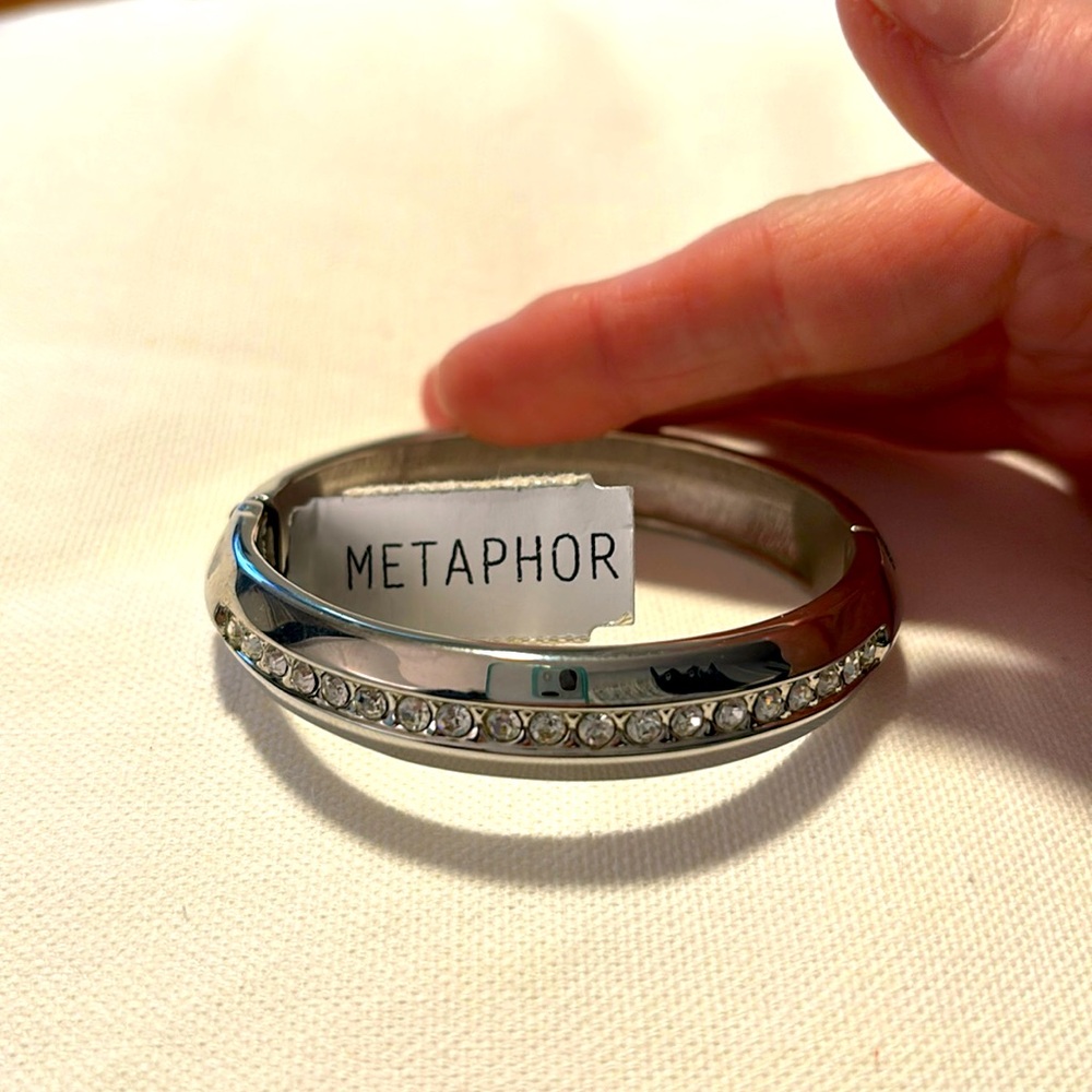 NWT Metaphor Silver Tone and CZ Diamond Inlay 7 Inch Bangle Bracelet